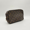 La Trousse de Toilette 23