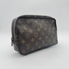 La Trousse de Toilette 23