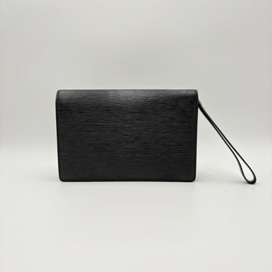 La Pochette Épi Noir avec Dragonne