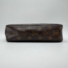 La Trousse de Toilette 23