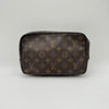 La Trousse de Toilette 23
