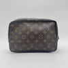 La Trousse de Toilette 23