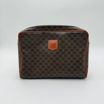 La Trousse de Toilette