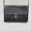 CHANEL Vintage Classic Flap - Cuir d'agneau matelassé noir - Bijouterie dorée
