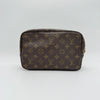 La Trousse de Toilette 23