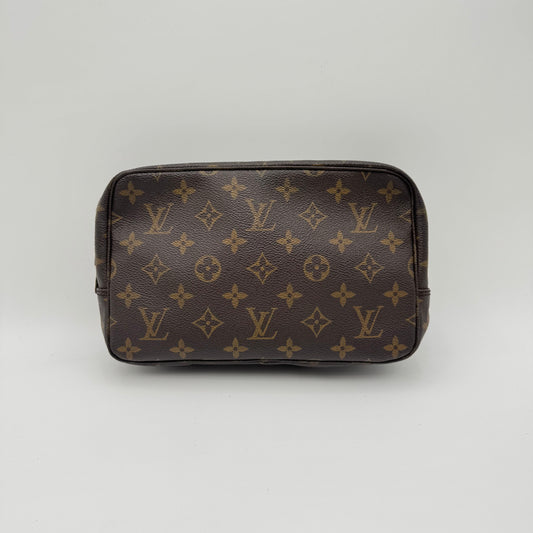La Trousse de Toilette 23
