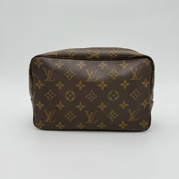 La Trousse de toilette 23